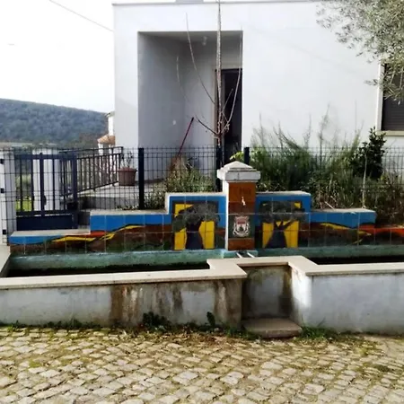 Casa Da Oliveira * Milhão