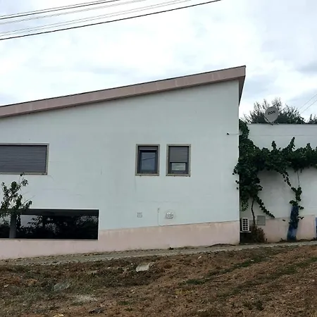 Apartamento Casa Da Oliveira Milhão